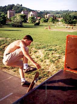 biro - ollie to quarterpipe